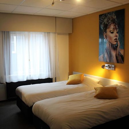 Hotel Restaurant De Jonge Heertjes Aalsmeer Exteriör bild