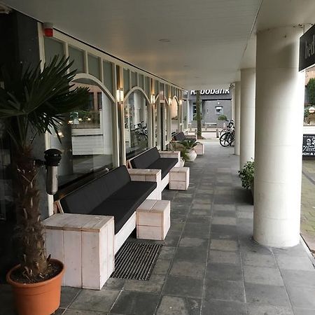 Hotel Restaurant De Jonge Heertjes Aalsmeer Exteriör bild