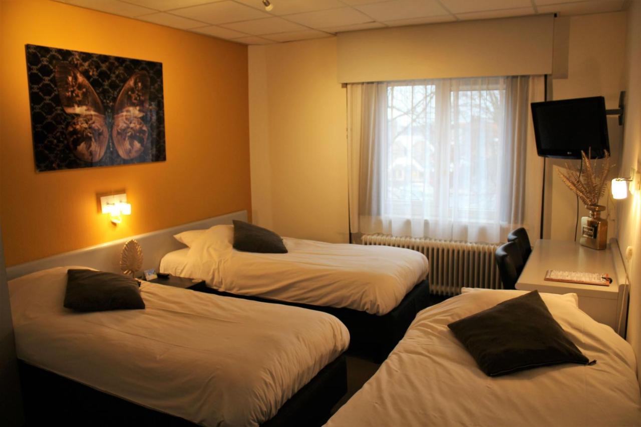 Hotel Restaurant De Jonge Heertjes Aalsmeer Exteriör bild