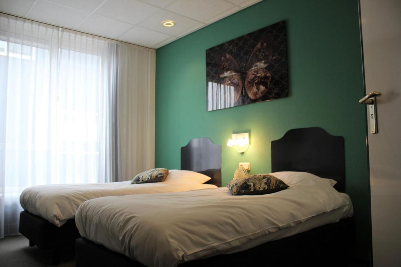 Hotel Restaurant De Jonge Heertjes Aalsmeer Exteriör bild